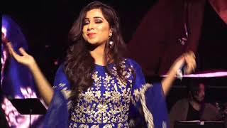 Deewani Mastani Song live by Shreya Ghoshal 2017