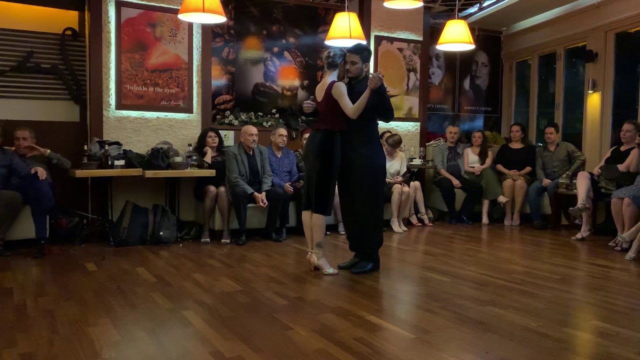 Hamdi Ceylan & Amy Edwards 1/4