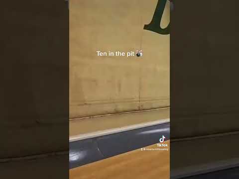 Slow motion shot, lighting needs some work. #bowler #bowling #pba #stormbowling #robertsmith #strike