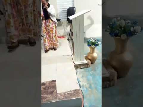 Coros cristianos saca tu machete que aquí se va a pelear