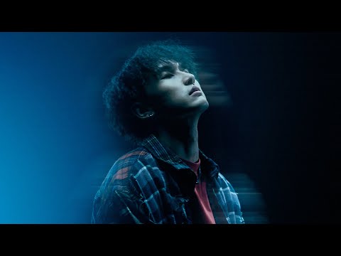 AINN - JET PLANE [Official Music Video]