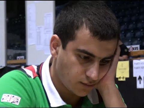 I štvrťfinále,1.zápas    GM Maxim    Turov -  IM Rakhim Pasiev  1 - 0