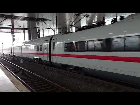 Abfahrt ICE 4 als ICE 578 nach Hamburg-Altona am Bahnhof Frankfurt Flughafen-Fernbahnhof