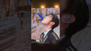 Download lagu He's catching everything with his mouth. Boom Shakalaka Eunwoo version #chaeunwoo #차은우 #viral #dance mp3