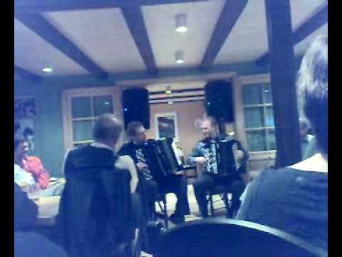 Farmen og Svendsrud. Säkkijärvi polka