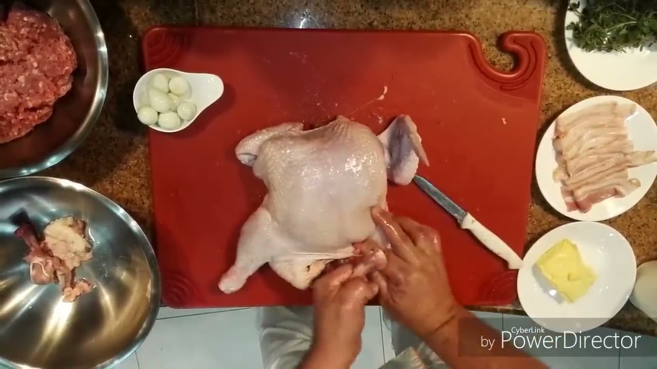 pollo relleno, deshuesar un pollo