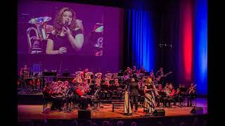 The Suit - Brassband de Bazuin &amp; Iris Kroes