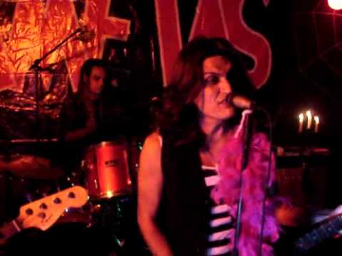 Gametas - Ela Fala Com Espiritos (No Passo II)