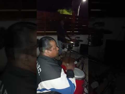 Los Bembones alejate de mi