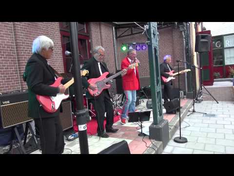 The Red Strats - Dream lover