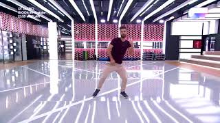 Agoney practica la Coreografía de Where Have You Been (Rihanna) ot 18-1-18