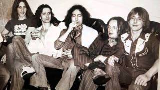 Free - Over The Green Hills & Worry