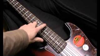 Video thumbnail for Squier Jazzbass Standard (Review) by HearGear
