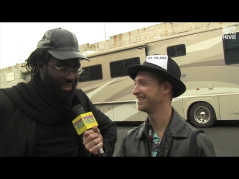 Blood Orange / Dev Hynes Interview w/ World's #1 Blogger | Weird Vibes Ep13 (p9)