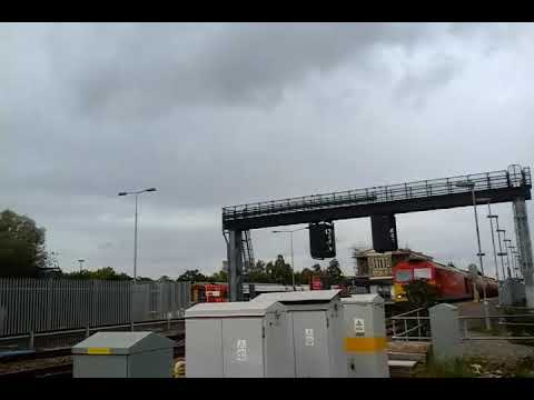60054 687S passing through Swindon train station Swindon Wiltshire 2.10.2017
