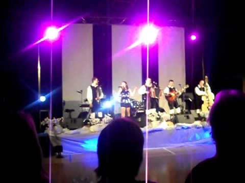 TANJA ŽAGAR Z MODRIJANI V ROGAŠKI SLATINI (Slakova- minili sta že leti dve)