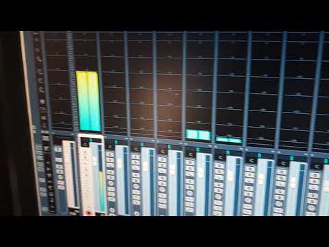 UNIKAT65 - DA KOMMT WAS