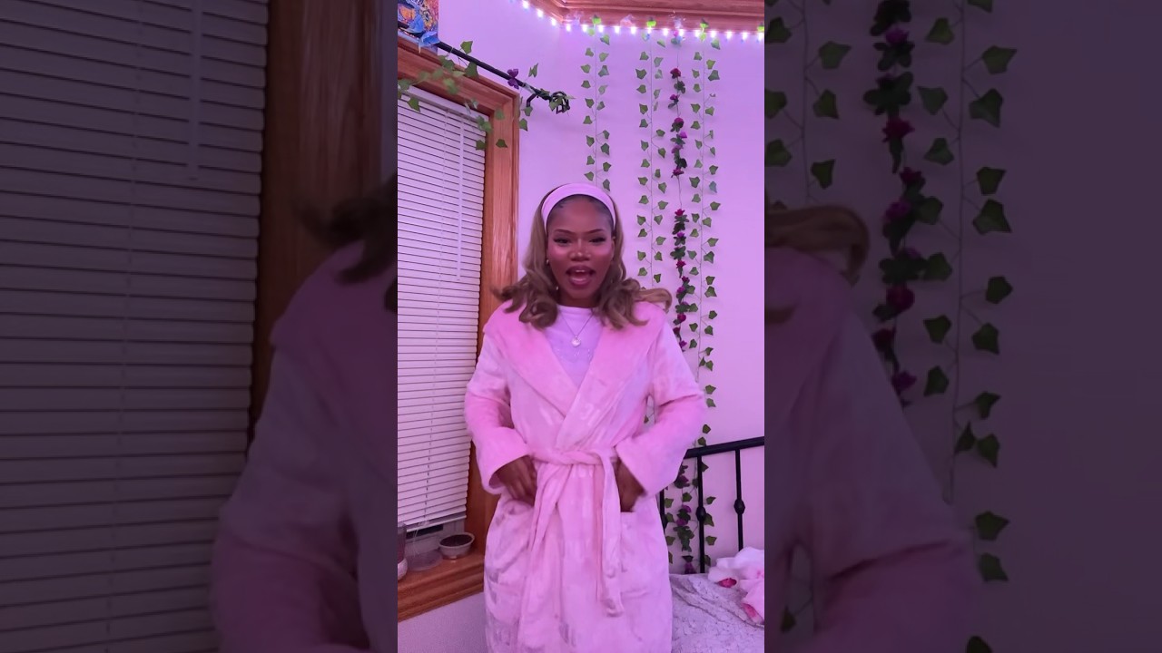 Hello Kitty HAS A ONSIE?! #pink #juicycouture #shopping #hellokitty #hellokittystuff #shoppinghaul