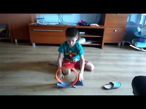 Pętla Hot Wheels SUV