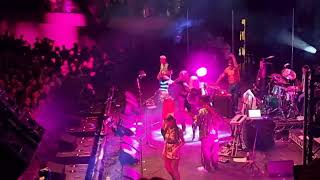 Pussy Town - Machine Gun Fellatio