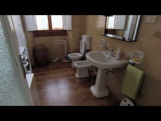 Mercatale villetta 220 mq con 350 metri quadri di giardino 35 m garage terrazza