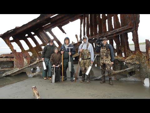 Grant's Getaways: Razor Clams and Tools to Dig Them