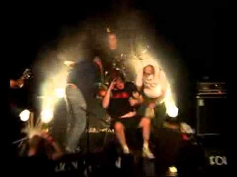 Anal Cunt - Live at stavanger punkrock fest 2006.avi