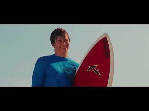 Marmaduke (2010) Beach Barbara And Bodie Love Phil Deb Scene