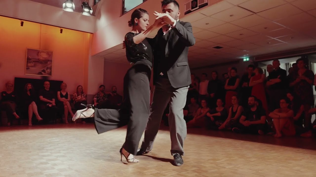 Video thumbnail for Natacha Lockwood and Andrés Molina - Soy aquel viajero