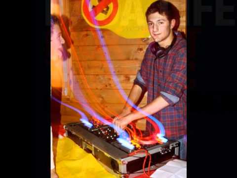 dada life vs. pompo nelle casse - Cladionika Deejay Mash up