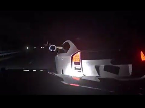 Man Uses 100,000 Lumen Flash Light To Escape From Cops.