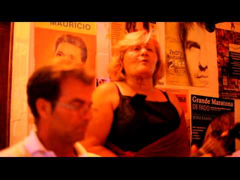 Fado, Dália Isidoro, "De rosa ao peito"