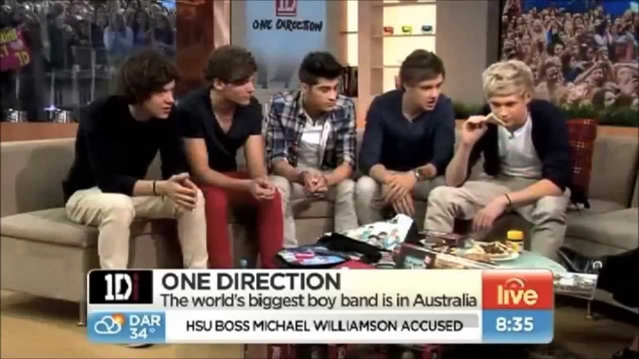 Niall Horan Being Adorable