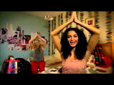 Hollyoaks}Teens Miming