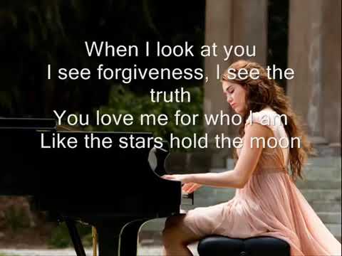 When I Look At You - Miley Cyrus  ( lyrics )