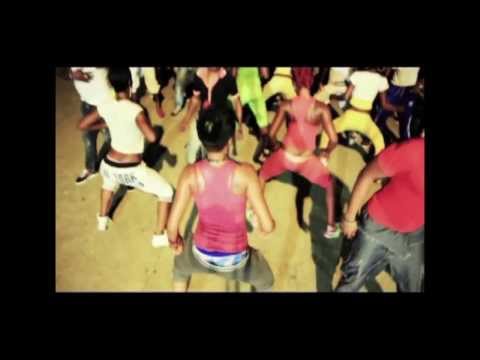 Fally Ipupa - French Kiss (Clip Officiel)