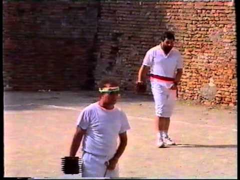 Gioco del Pallone col Bracciale - Presentazione degli strumenti e delle fasi di gioco