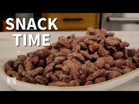 Easy homemade spiced nuts | A cozy snack to share