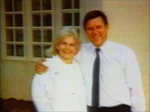 Hermanos Menendez cover by Urban Hell