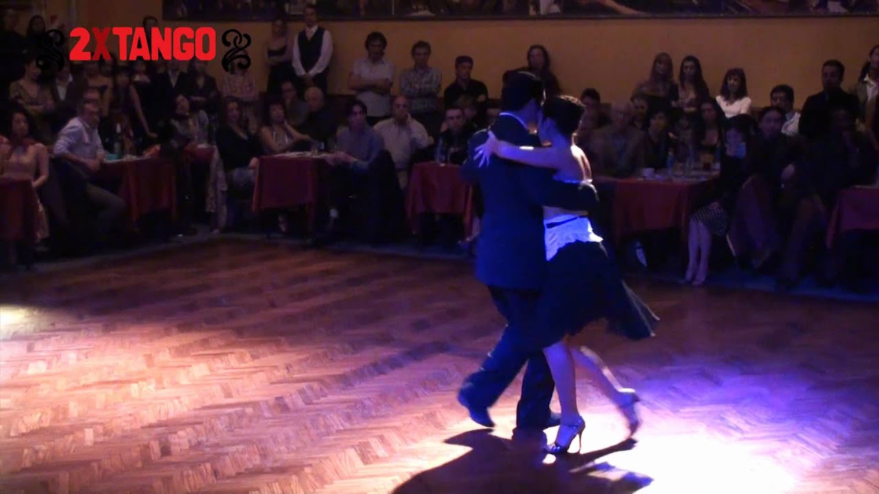 Roberto Zuccarino & Jesica Arfenoni Vals en Salon Canning Ago 2011