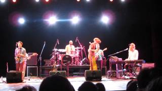 Erlend Øye &amp; The Rainbows - Say Goodbye - Teatro Independencia, Mendoza 25/11/2014