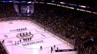 Amerikanische Nationalhymne - 1. NHL-Playoff-Spiel Boston Bruins vs. Toronto Maple Leafs