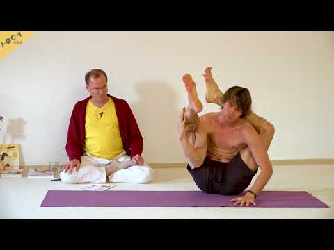 Zwei Füße hinter dem Kopf (Dwi Pada Shirasana), Gleichtgewichtsstellung - Yoga Asana Lexikon