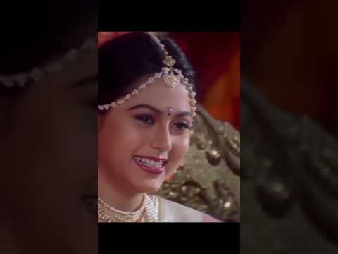 nee varuvai ena oru devathai vanthuvittal