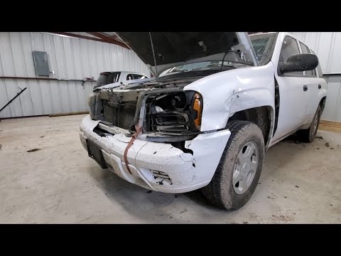 Fixing a Crashed Trailblazer [ Pt 1 ] Disassemble & Order Parts