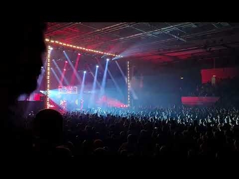 SWISS & DIE ANDERN - GROßE FREIHEIT mit Sebastian Krumbiegel (Live in Hamburg Sporthalle 02.12.2023)