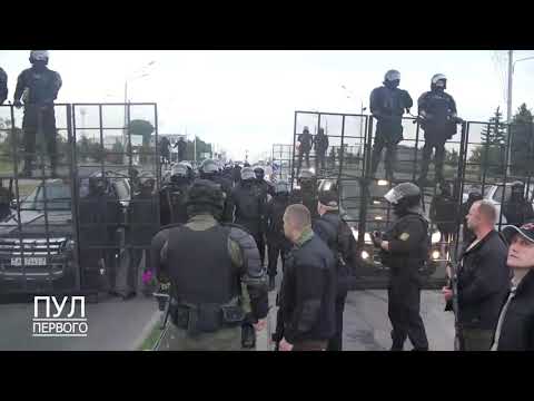 Le président Loukachenko est prêt à défendre le pays.President Lukashenko is ready to defend Belarus