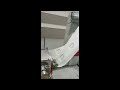 Riproduci video