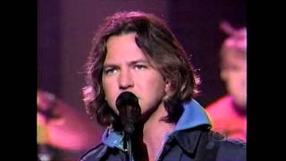 Pearl Jam - Grievance - Letterman - 4.12.2000 - (High Quality) Master