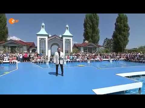 Karel Gott-(Die Biene Mája 2013)